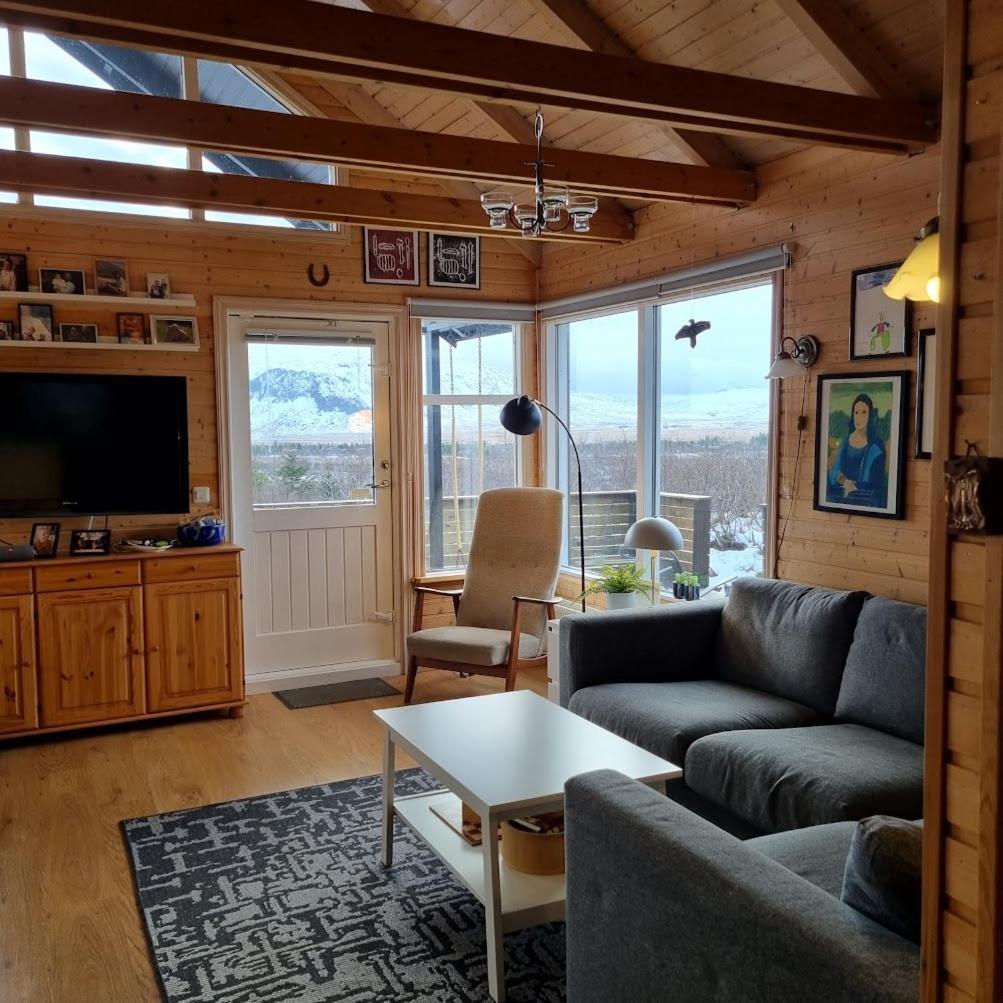 סלפוס Local Cottage With Amazing View מראה חיצוני תמונה